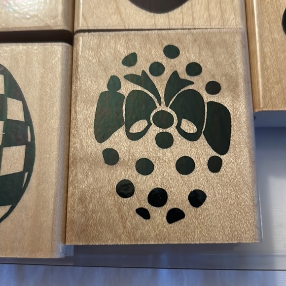 Easter egg surprise S496 stamp set - Picture 3 of 9